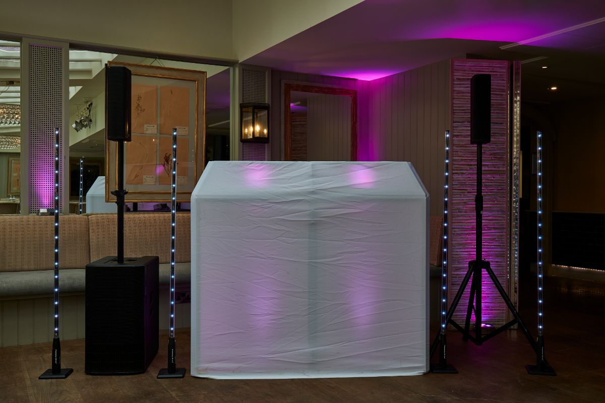 Gallery Item 13 for The Hoste