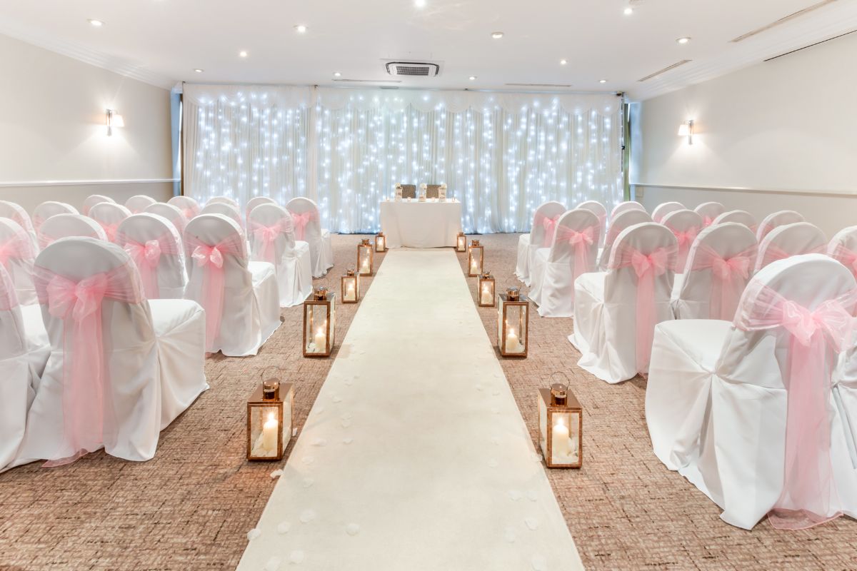 Gallery Item 2 for Pinewood Hotel