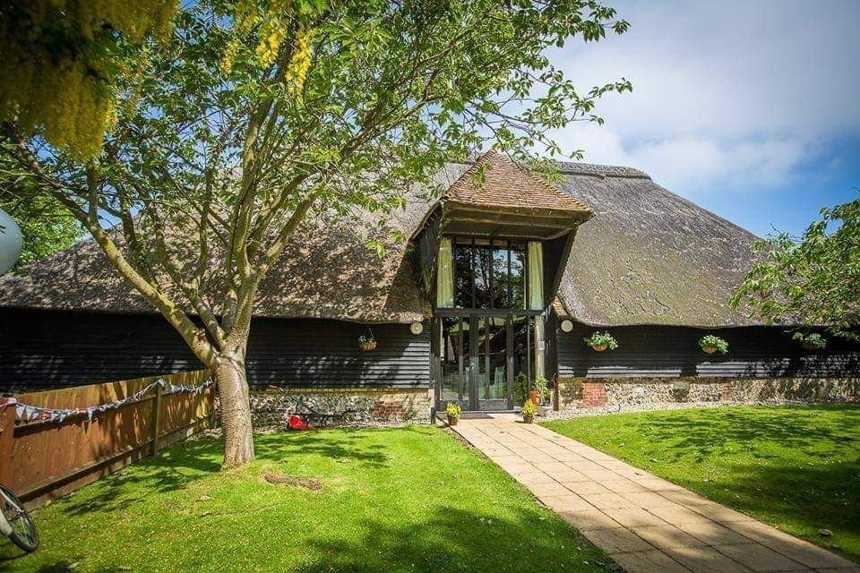 Gallery Item 2 for Farthingloe Barn